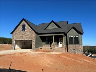 132 Shale Dr, Central, SC 29630