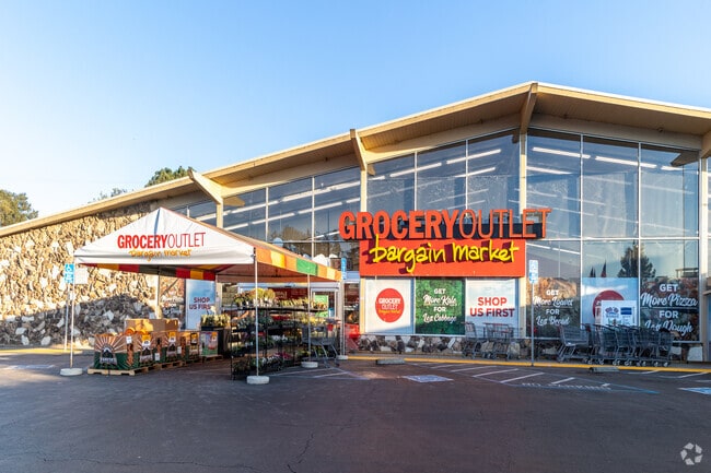 Grocery Outlet is a great place to do all your grocery shopping.