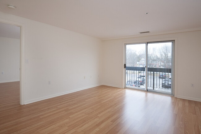 Concord Crossing, Concord, MA 01742 - photo 5