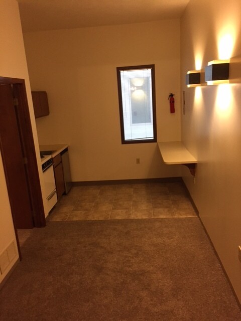 221 W Main St unit 3B, Carnegie, PA 15106 - photo 3