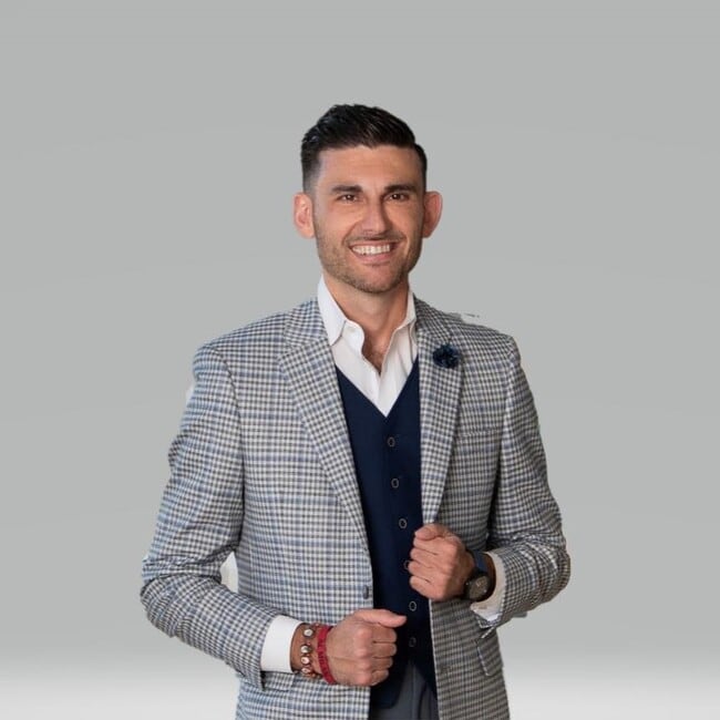 Agent Photo