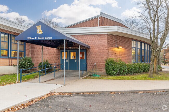 William E. Cottle School is a highly-rated, public school located in Eastchester, NY.