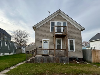 1614 N 12th St, Sheboygan, WI 53081