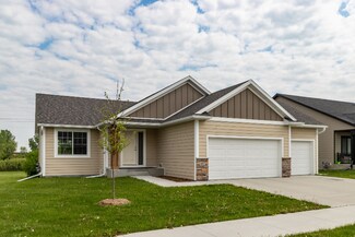 1785 Brandt Dr NE, Byron, MN 55920