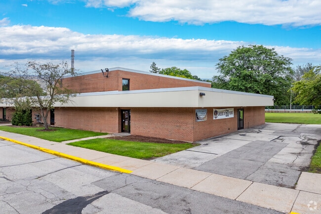 Macarthur Elementary School has 247 students.