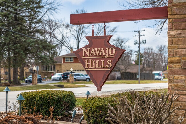 Beauty meets camaraderie in the Navajo Hills neighborhood.