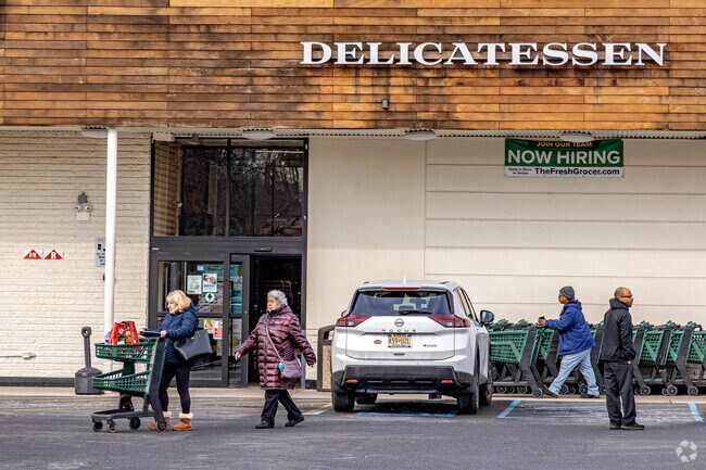 The Fresh Grocer in Colonia offers convenient grocery shopping right along Inman Avenue.