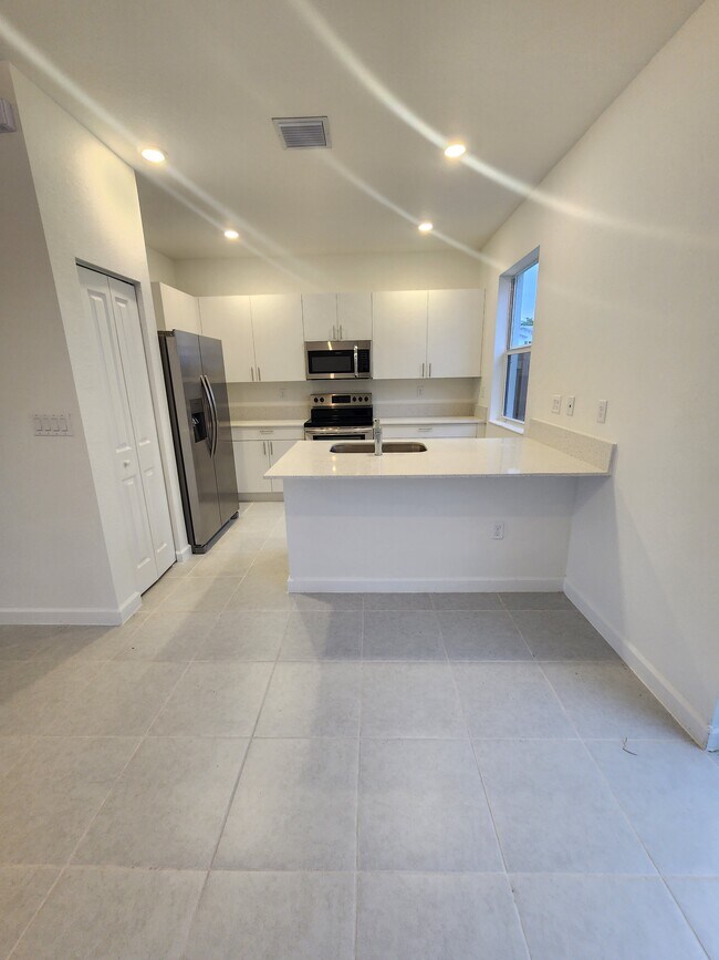 16236 SW 288th Terrace, Homestead, FL 33033 - photo 5