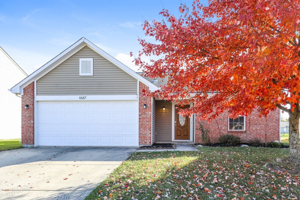 6667 W Longview Dr, Mc Cordsville, IN 46055 - photo 1