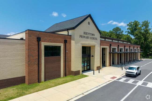 The covered awning makes for smoother drop-offs and pick-ups at Hueytown Primary School.