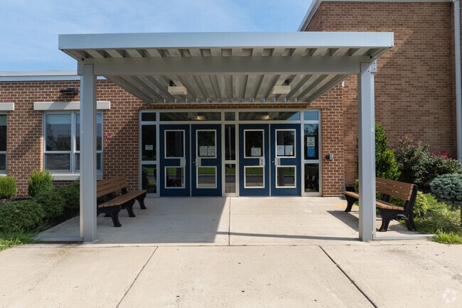 Samuel M Ridgway School serves students from 5th-8th grade.