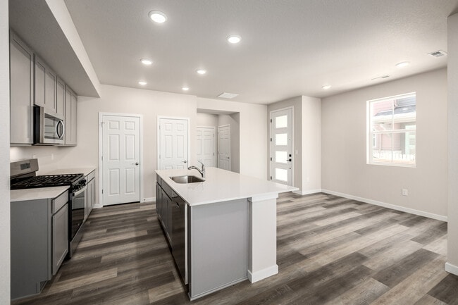 2869 E 103rd Dr, Thornton, CO 80229 - photo 7