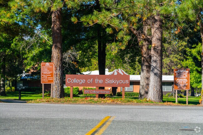 College of the Siskiyous welcomes students to its campus.