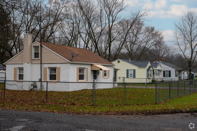 Cape style homes are common in the Leavittsburg neighboorhood.