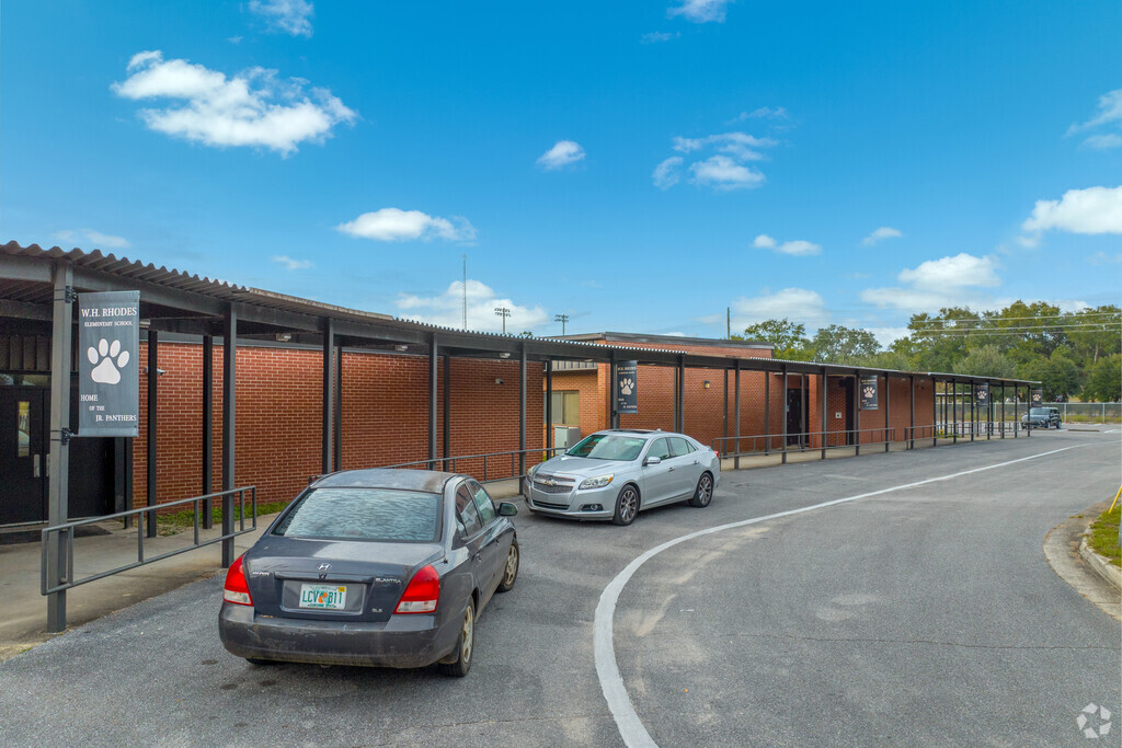Students prepare for the future at the R. Hobbs Middle School
