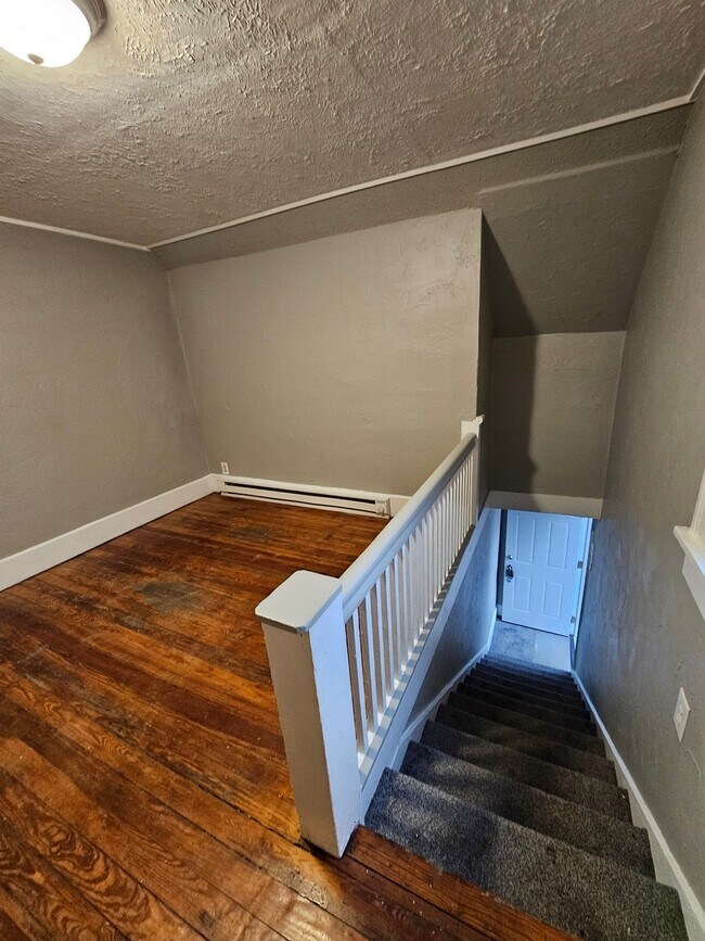 811 E 29th St unit 813, Anderson, IN 46016 - photo 4