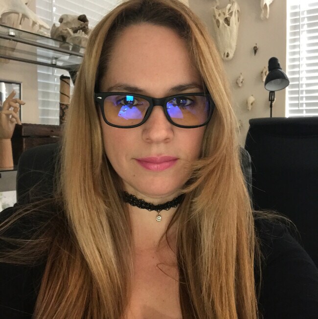 Agent Photo