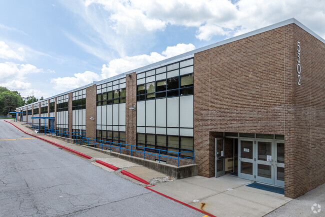 Butcher-Greene Elementary has plenty of parking for teachers and parents.