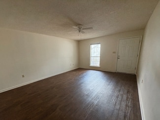 1469 Green St Unit 2, Valdosta, GA 31601