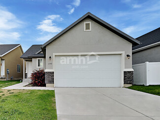 1742 E Shadow Dr, Eagle Mountain, UT 84005