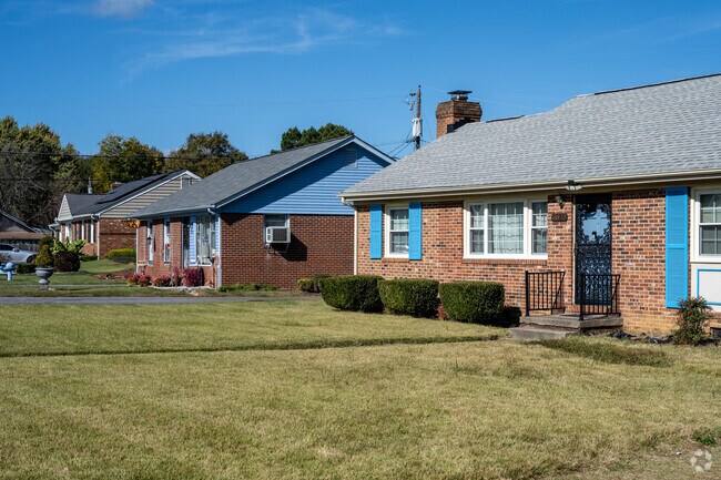 Well manicured lawns and Ranch homes are hallmarks for the neighborhood of Deerbourne.