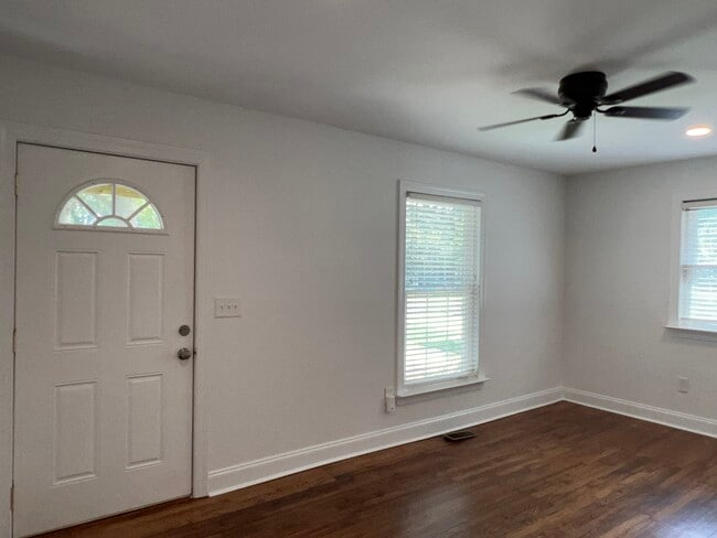 1013 Allen St unit 2, Charlotte, NC 28205 - photo 6