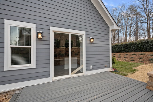 805 Naples Dr, Davidson, NC 28036 - photo 4