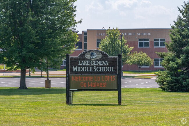 Lake Geneva Middle School is a public middle school in Lake Geneva, WI.