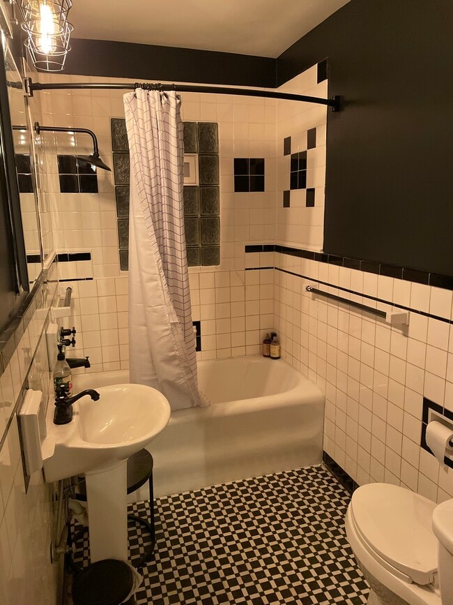 3710 Ruskin Place unit Private Room, Indianapolis, IN 46205 - photo 6