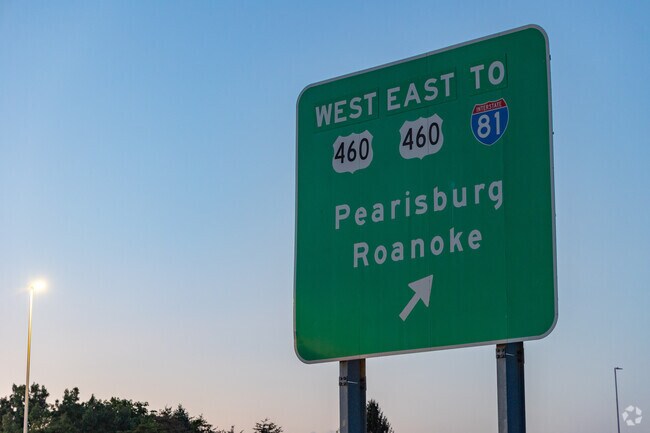 Murphy’s location provides easy access to major highways for convenient travel.