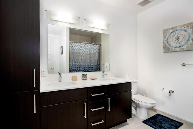 1905 Holcombe Blvd unit ID1359160P, Houston, TX 77030 - photo 4