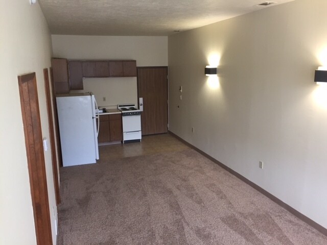 221 W Main St unit 3A, Carnegie, PA 15106 - photo 3
