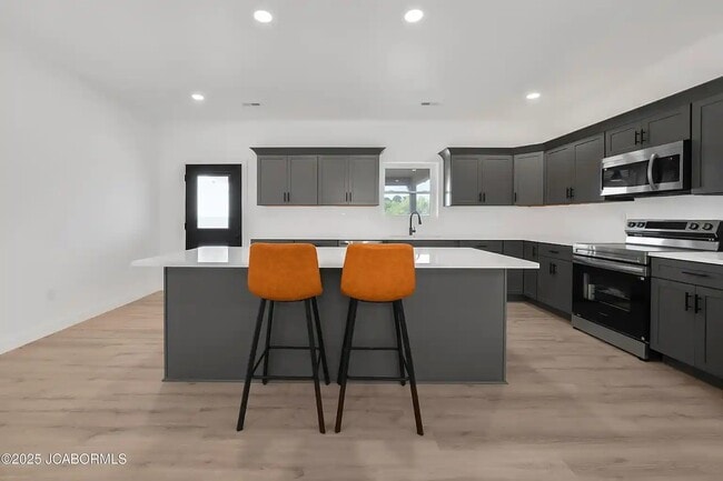 8206 Big Meadows Rd, Jefferson City, MO 65101 - photo 6