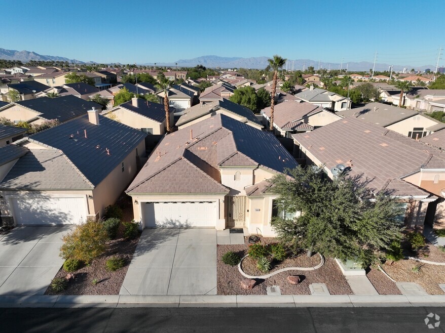 7000 Point Cabrillo Ct, Las Vegas, NV 89113 - photo 2