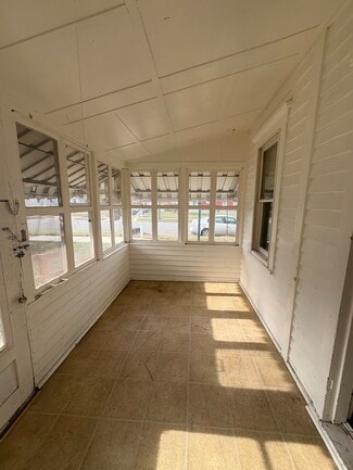 401 Lafayette Ave Unit Apartment 1, Trenton, NJ 08610