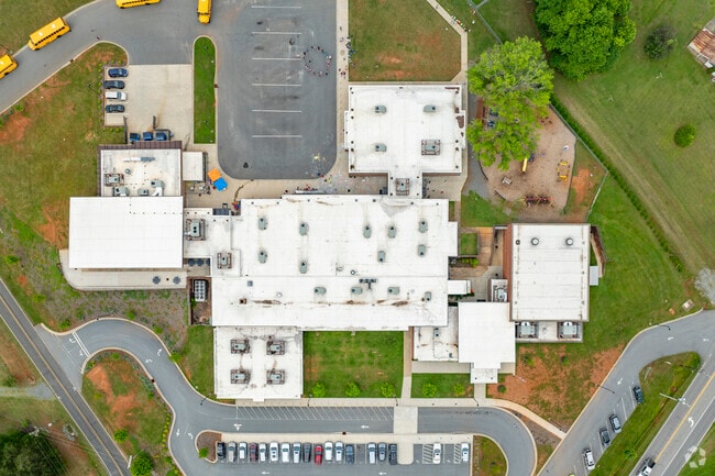Banoak Elementary School serves students of Catawba County, NC.