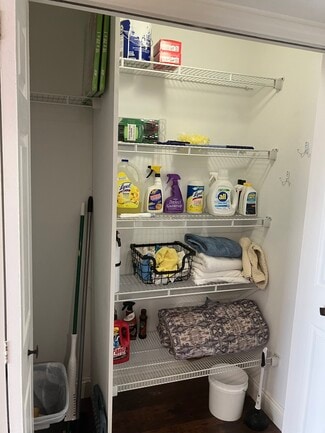 5428 Swift Rd Unit Imperial Place, Sarasota, FL 34231