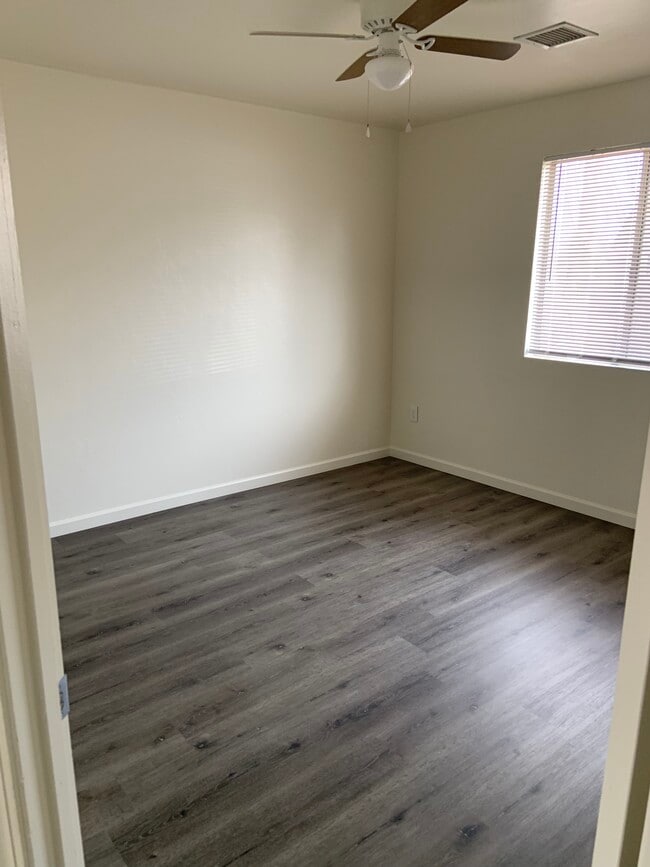 3198 N Bumblebee Dr unit C, Prescott Valley, AZ 86314 - photo 5