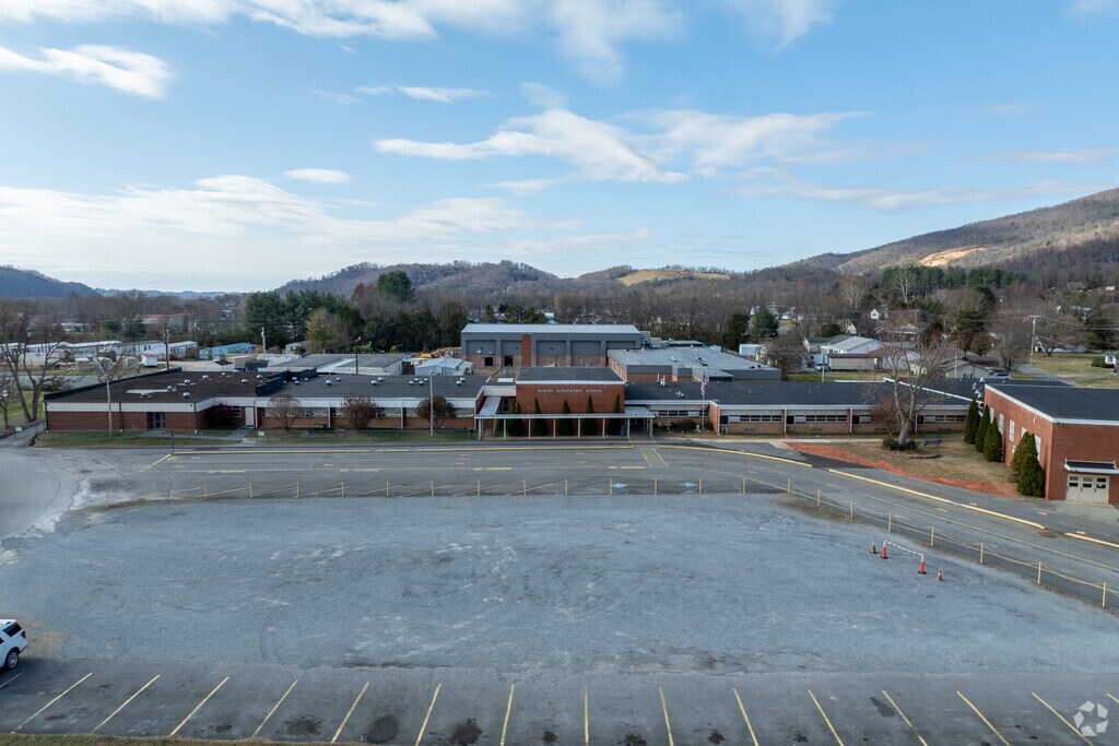Hunter Elementary School fosters a love for learning in every student.
