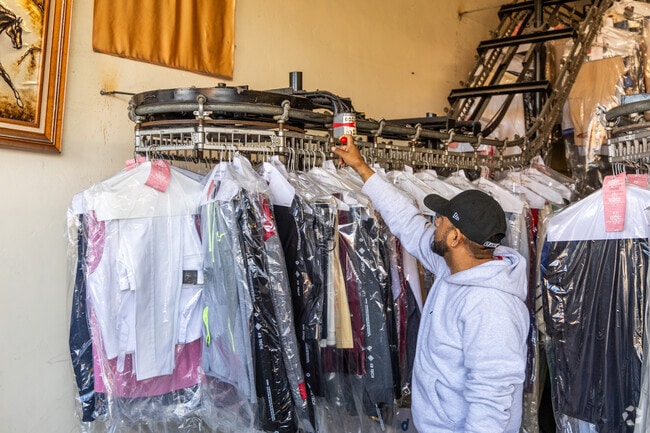 Imig Park Cleaners is your go-to for dry cleaning in Ridgeview-Webster.