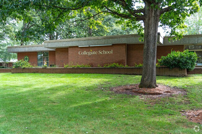 Sleepy Hollow parents seeking private education may consider Collegiate School in Richmond.