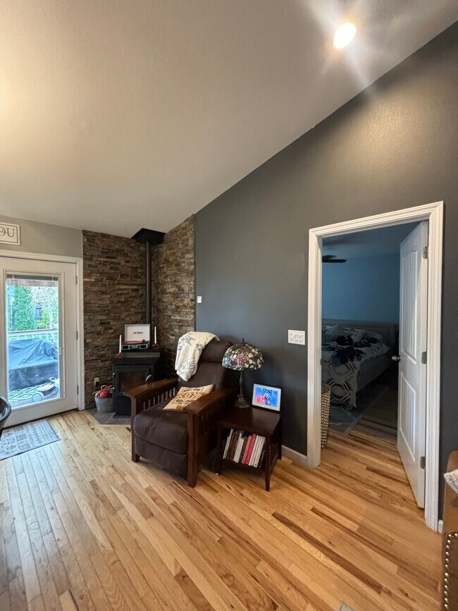 2412 E O Ave, La Grande, OR 97850 - photo 4