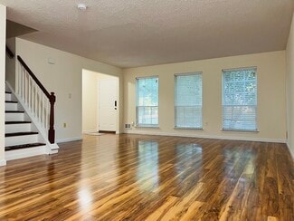 25 Balboa Ln Unit 4009, Franklin Park, NJ 08823