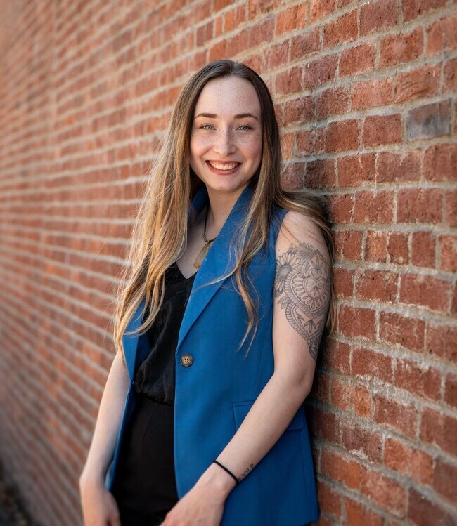 Agent Photo