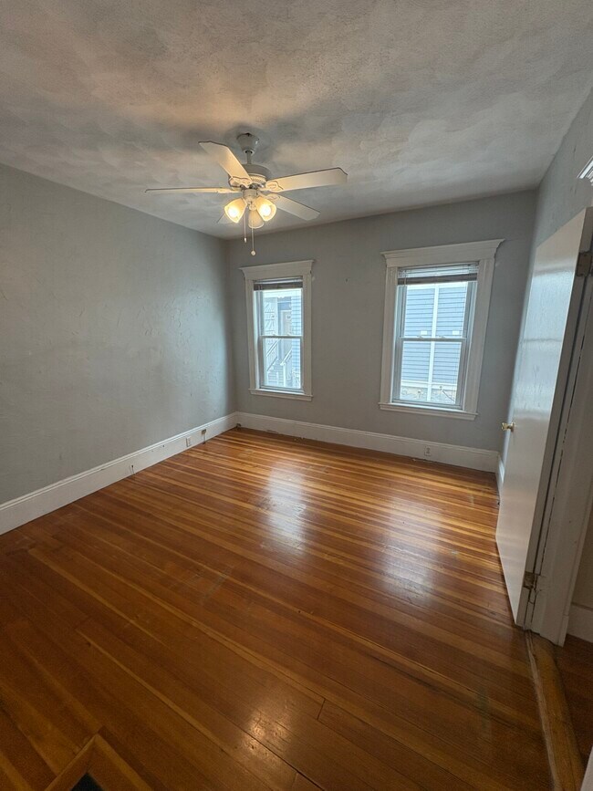 50 Bromfield Rd unit 1, Somerville, MA 02144 - photo 6