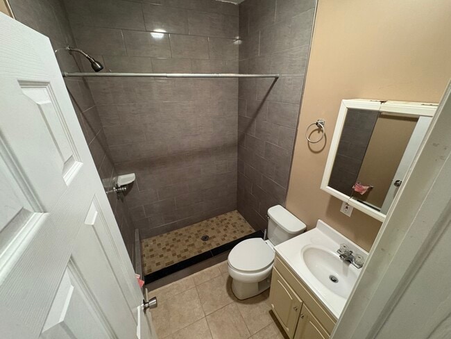 8 Mount Logan Ct unit 1, Farmingville, NY 11738 - photo 3