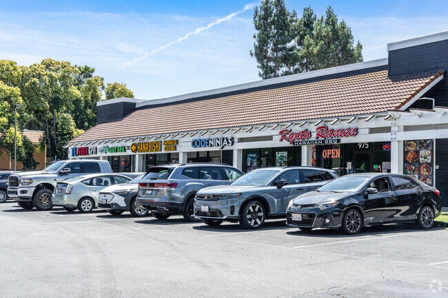 Peppertree Plaza offers a variety of shops and services in a convenient Livermore location.