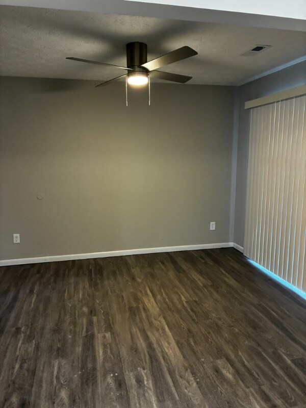 720 Ohio Pike, Cincinnati, OH 45245 - photo 2