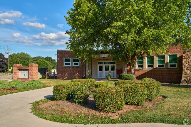 Fountaindale Elementary School is a Washington County Public School.