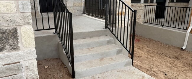 272 Ranier Way, Dripping Springs, TX 78620 - photo 2